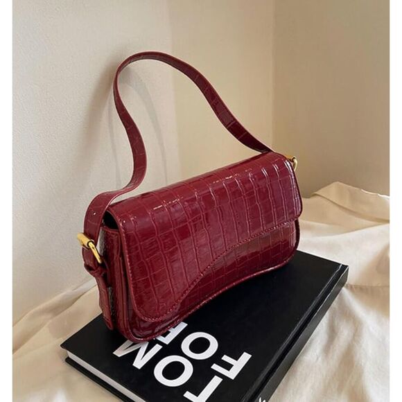 Women Patent Red Imported Casual Leather Waterproof Lightweight Hobo Handbag - Picture 2 of 4